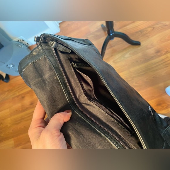 👻Black Purse with Black Jewel Detailing - Picture 10 of 10